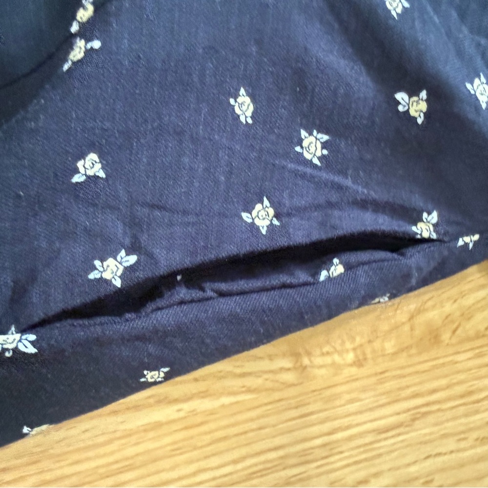 Universal Thread Size Small Women's Button-Front … - image 10